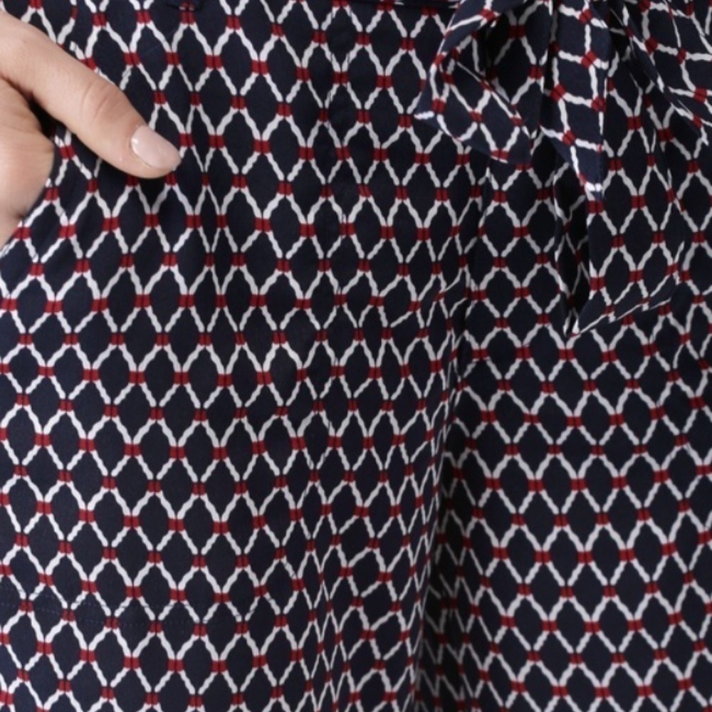 EUC Tommy Hilfiger Logo Navy Blue & Red Printed Wide Leg Pants Size 18 - Picture 2 of 7